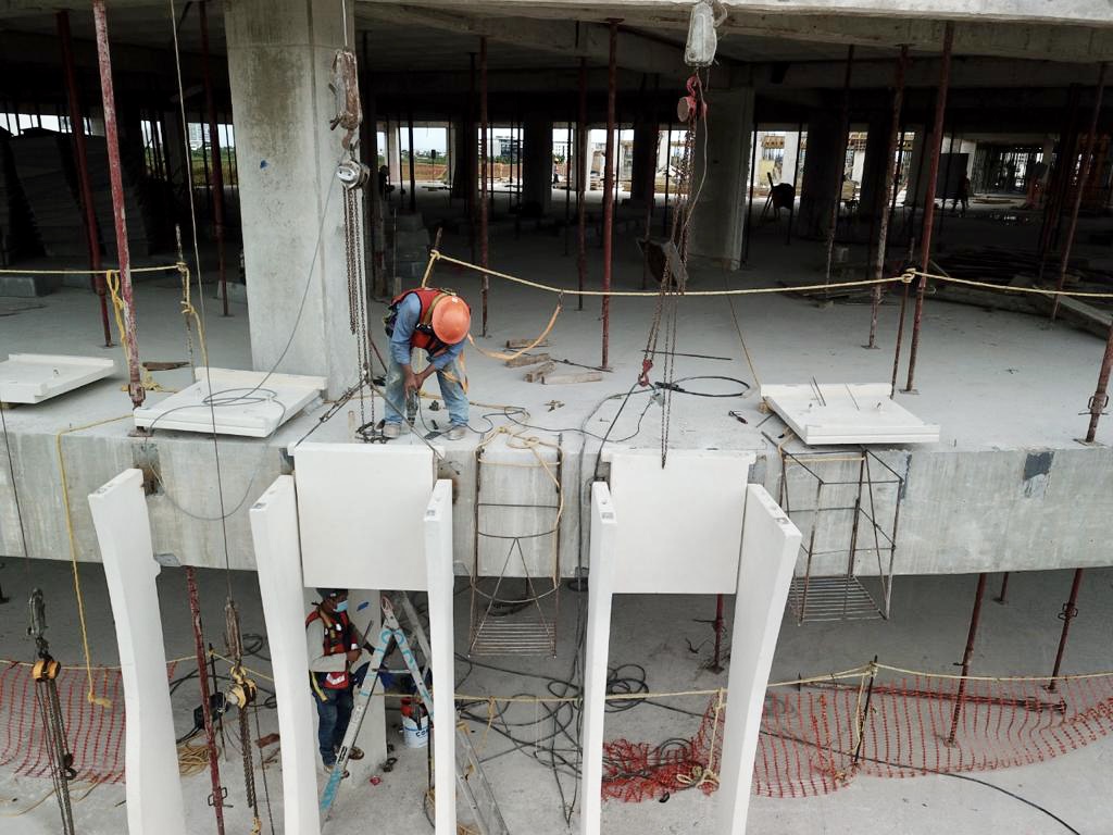 Colocación junto a la losa